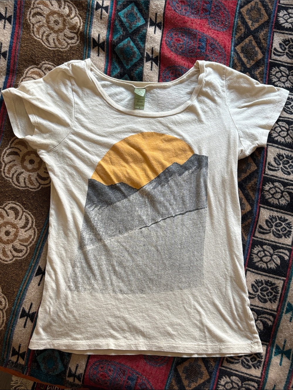 Sunrise Mountain Graphic Tee in White and Mustard